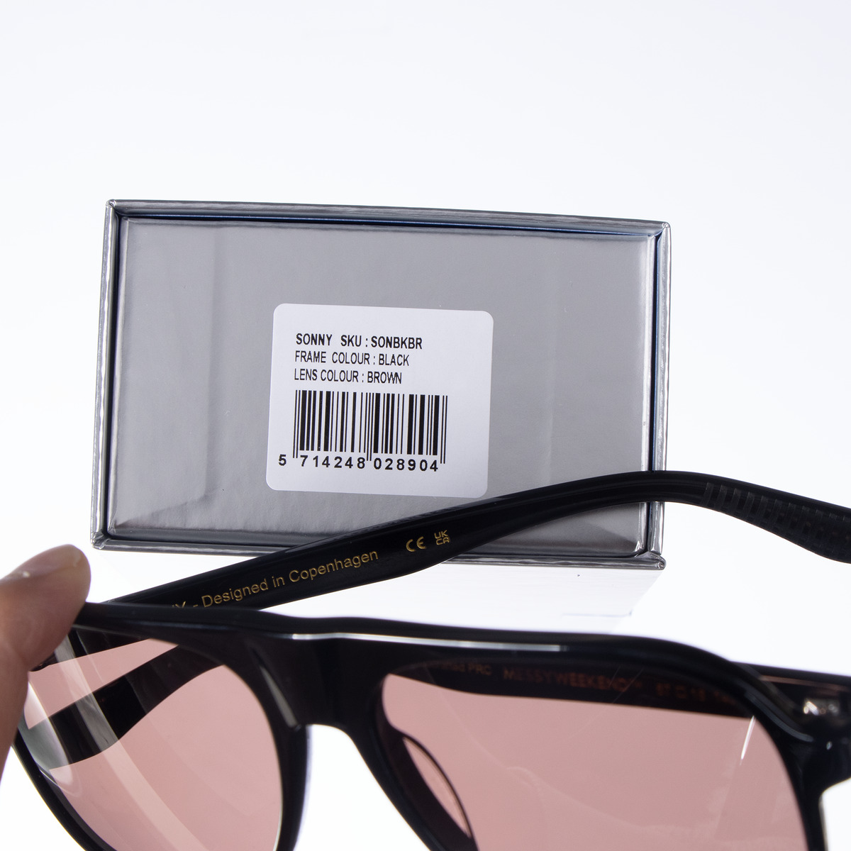 MESSYWEEKEND SONNY Sonnenbrille schwarz