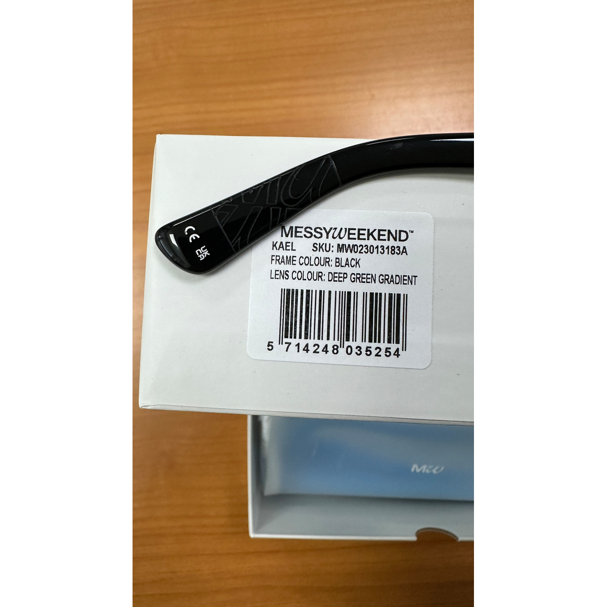 MESSYWEEKEND KAEL Sonnenbrille schwarz